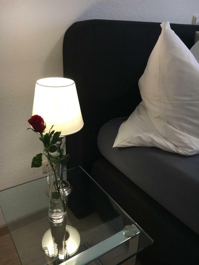 Ferienwohnung In Erfurt Mit Kleinem Balkon, 2 Schlafzimmer エクステリア 写真