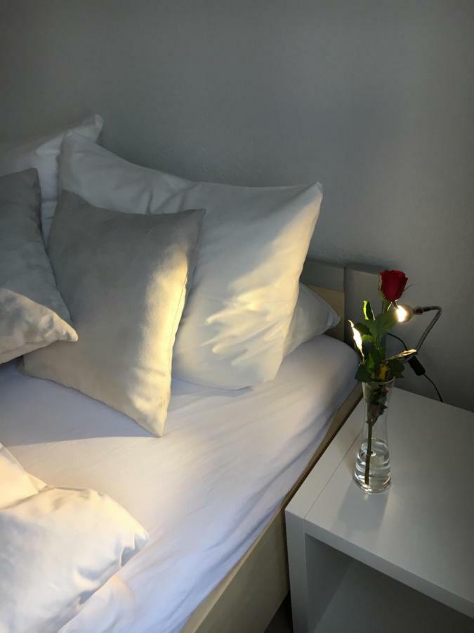Ferienwohnung In Erfurt Mit Kleinem Balkon, 2 Schlafzimmer エクステリア 写真