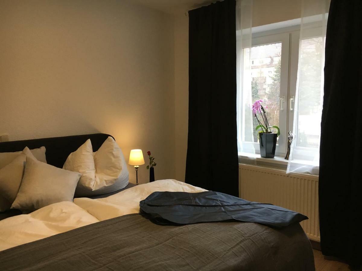 Ferienwohnung In Erfurt Mit Kleinem Balkon, 2 Schlafzimmer エクステリア 写真